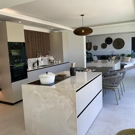 De Luxe French Riviera *